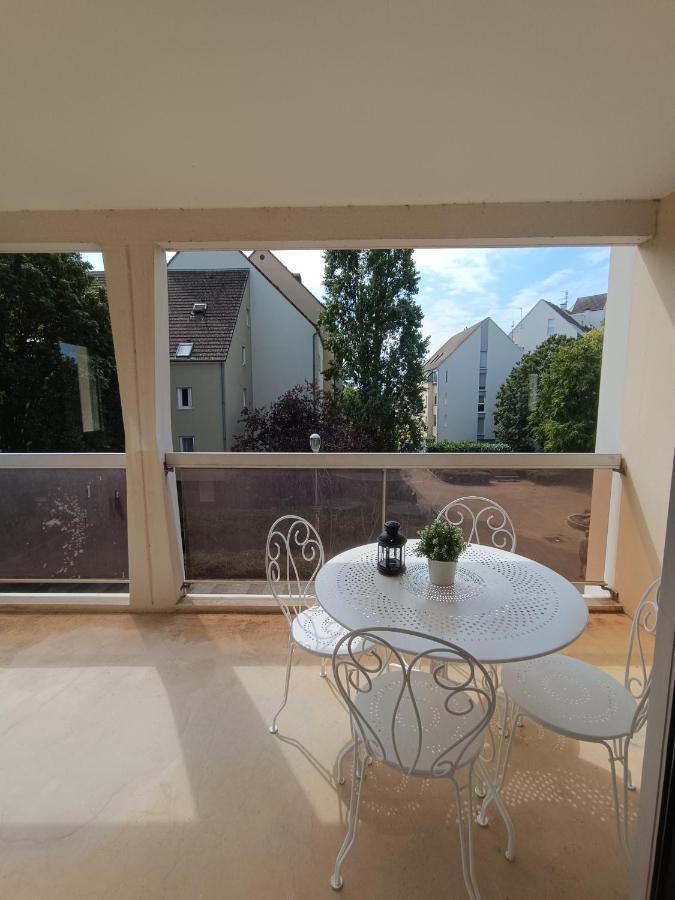 Les Reflets Apartment